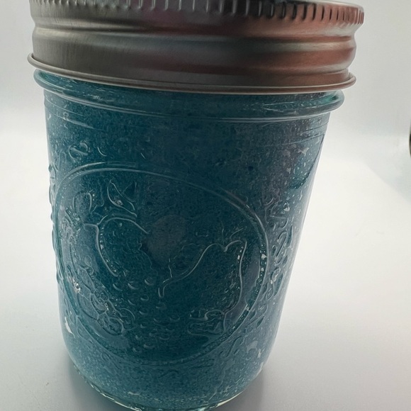 Host pick! Blueberry sugar scrub - Picture 8 of 9